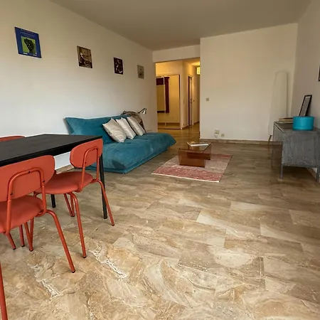 Apartment Lumineux, Confort, Palais A 500 M *